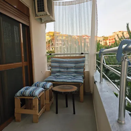 Shtepia Juaj Seaside Newly Renovated 2026 شقة دراس
