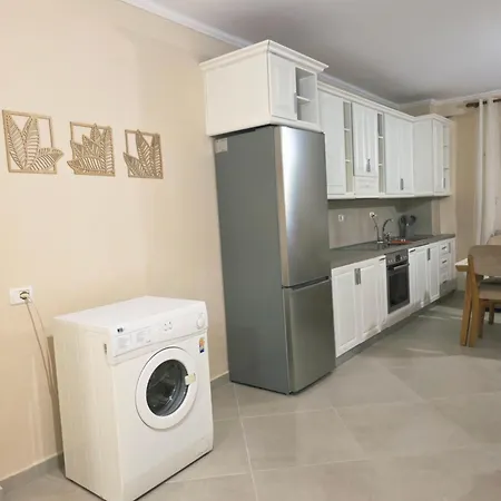 Shtepia Juaj Seaside Newly Renovated 2026 دراس
